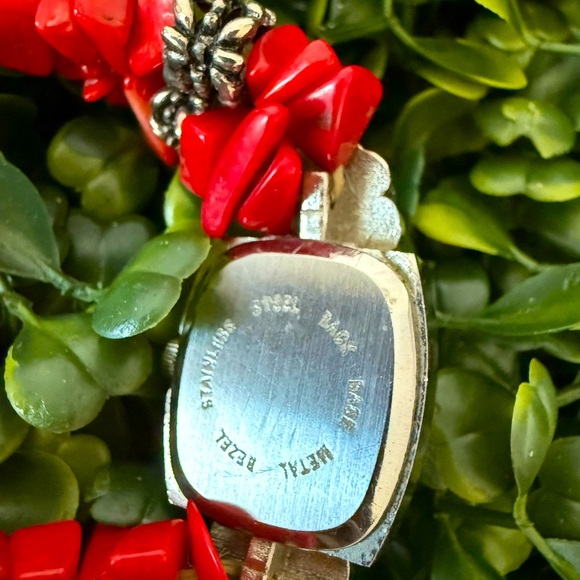Mira Red Coral Chips Stretch Watch - Picture 5 of 12